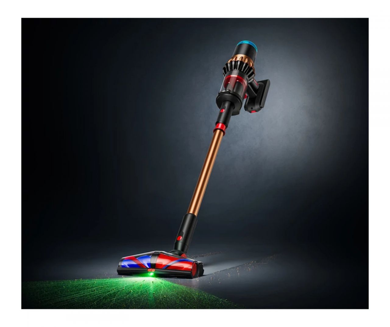 Dyson acompaña el lanzamiento de su V16 Piston Animal con otra decena de equipos