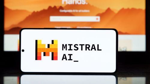 ASML se convierte en principal accionista de Mistral AI