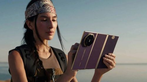 Huawei Mate XTs