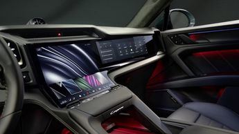 Un primer vistazo virtual a la nueva pantalla curva del Porsche Cayenne Electric