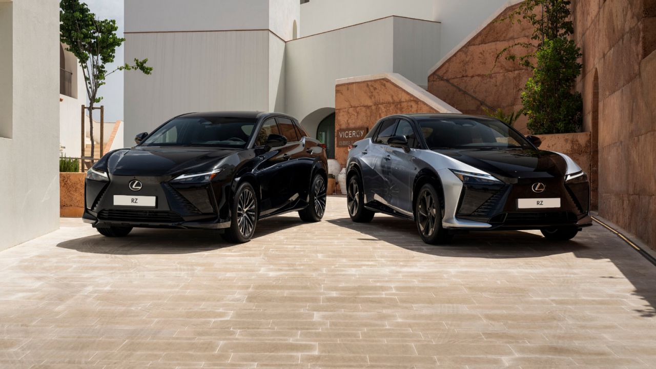 Lexus RZ 550e F SPORT