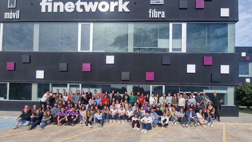 Parte de la plantilla de Finetwork