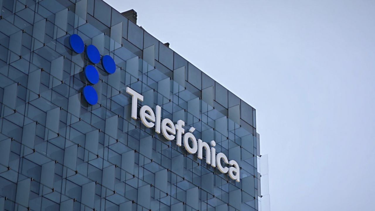 Telefónica completa la venta de su filial en Uruguay por 337 millones a Millicom