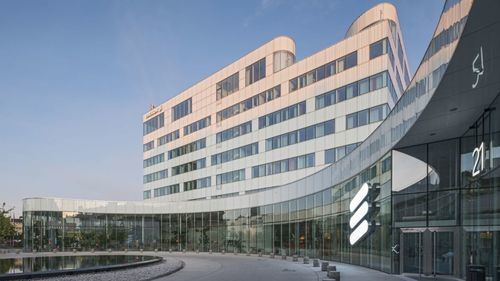 Ericsson vuelve a beneficios impulsada por la venta de activos y una mejora operativa global