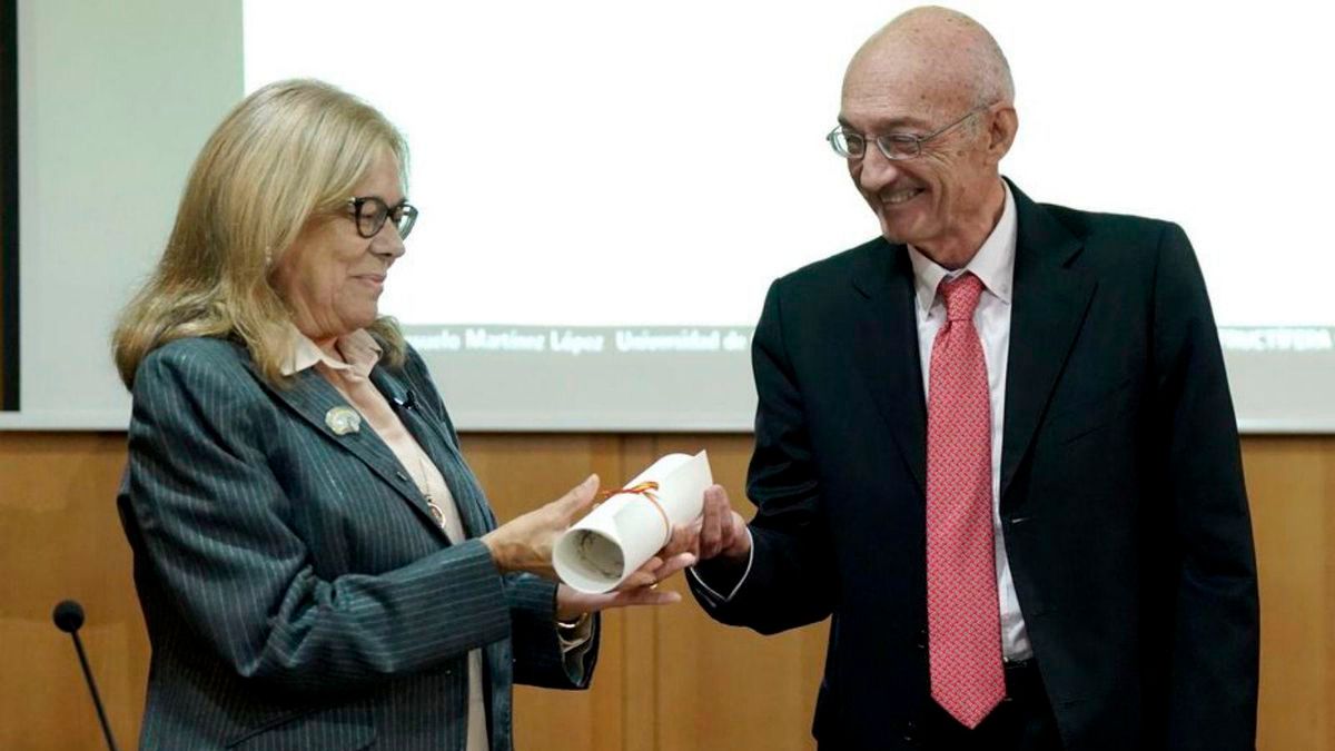 Consuelo Martínez y José Bonet en la Real Academia