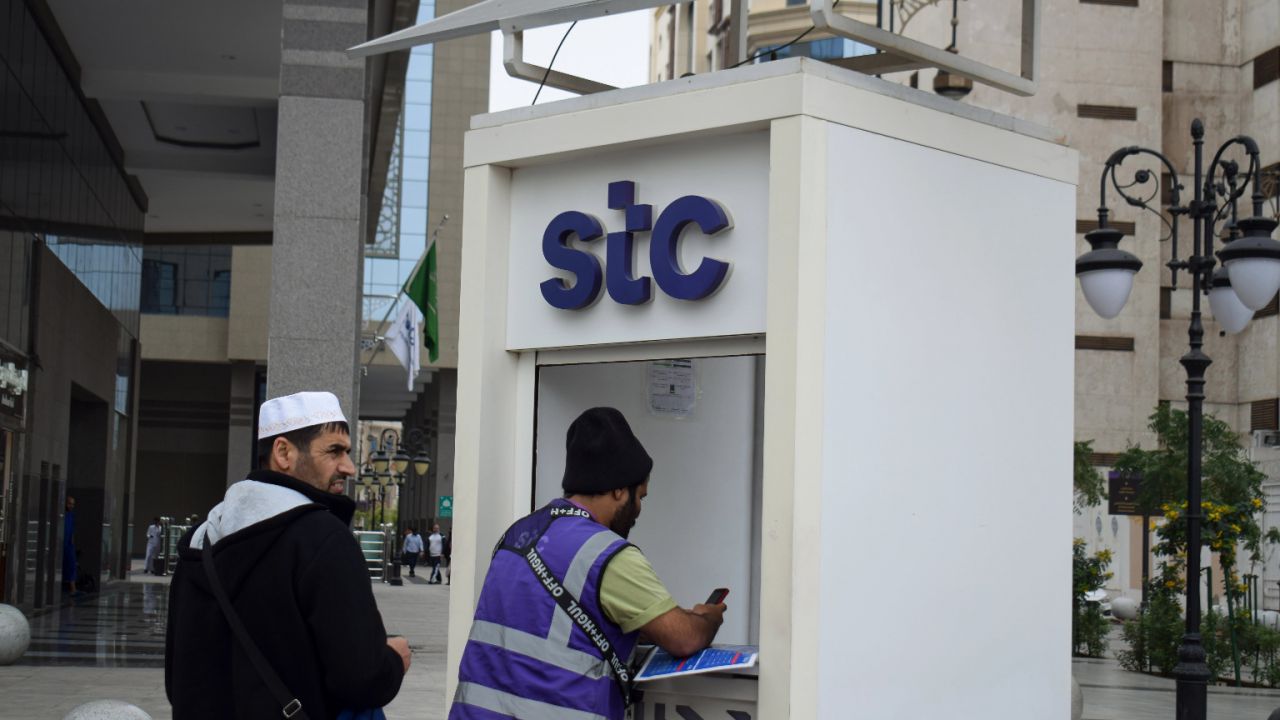 Telefónica y STC amplían su alianza con un acuerdo satelital para EMEA