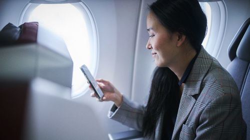 IAG se alía con Starlink para ofrecer WiFi de alta velocidad en toda su flota a partir de 2026