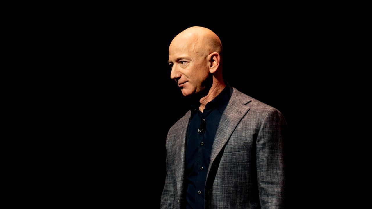 Bezos vuelve a la batalla por la IA y coliderará una startup con 6.200 millones de financiación