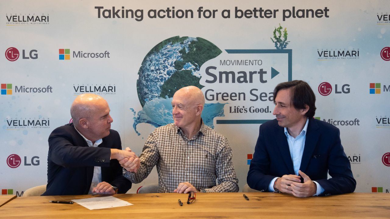 Microsoft se suma al proyecto Smart Green Seas para usar la IA para restaurar la posidonia en el Mediterráneo