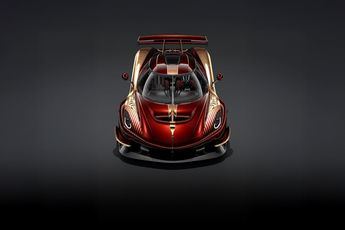 La primera especificación del Koenigsegg Sadair's Spear usa Oro