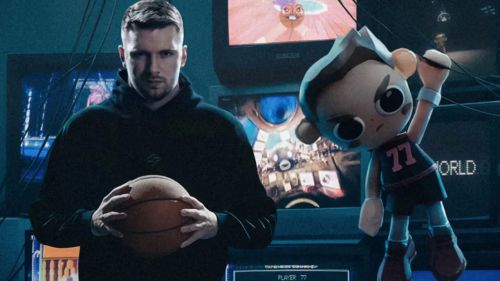 Doni apunta al fan engagement con su universo 77X