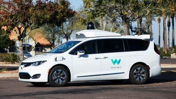 Waymo acelera su expansión global tras captar 16.000 millones de dólares