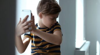 UNICEF alerta del auge de imágenes sexualizadas de menores generadas por IA