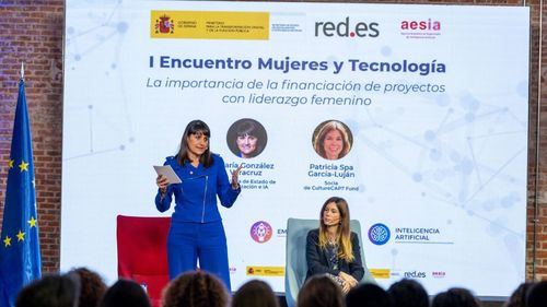 María González Veracruz, secretaria de Estado de Digitalización e IA, durante el encuentro