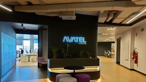 Avatel lanza una tarifa para estudiantes con fibra de 1 Gb desde 23 euros al mes