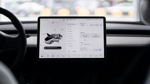 Las pantallas gigantes toman el coche: los displays ya son un 19% más grandes