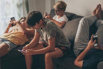Reino Unido vetará las redes sociales a los menores de 16 años y endurece el control digital