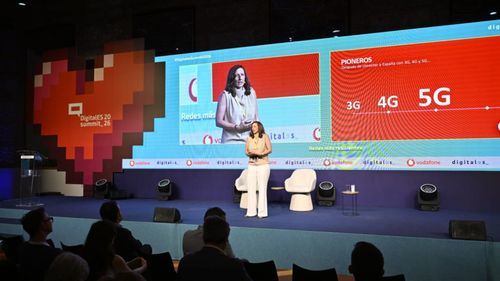 Julia Velasco, directora de Tecnología y Operaciones de Vodafone España, durante su intervención en el DigitalES Summit 2026