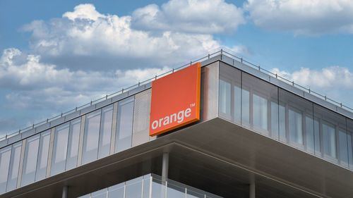 Orange ultima la entrada de un socio en su negocio de centros de datos para acelerar su estrategia de IA