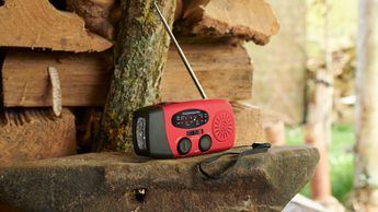 Thomson amplía su catálogo con tres nuevas radios solares para el verano