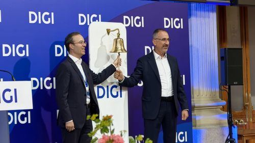 Digi toca la campana en Bolsa y culmina una de las salidas al mercado más esperadas del año
