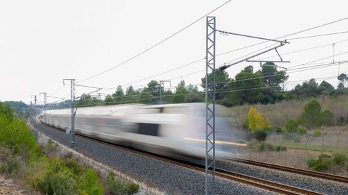 España reorganiza el espectro para impulsar 5G ferroviario y las redes privadas