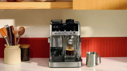 Ninja presenta la Luxe Café MINI Plus, una cafetera compacta que combina espresso y café de filtro