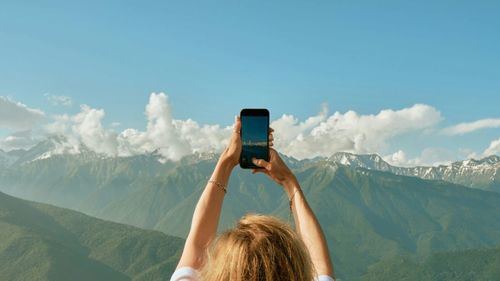 10 consejos para proteger tus dispositivos antes de viajar este verano