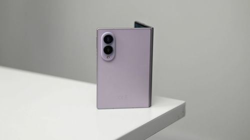 El smartphone ya no es suficiente, el 87% de los españoles empieza tareas en el móvil que termina en una pantalla más grande