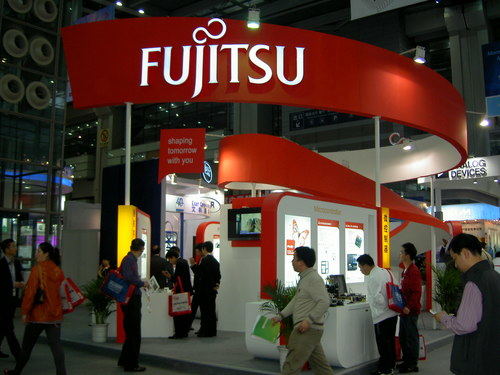 Fujitsu pone a la venta su división de móviles