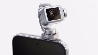 HONOR Robot Phone: así es el móvil con un gimbal que puede seguirte y grabar como una cámara profesional