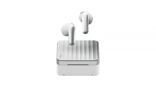 Plaud One, los auriculares con IA que quieren convertir tus conversaciones en tareas automáticamente