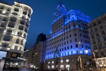 Telefónica cierra la venta de su histórica sede de Gran Vía 28 a Tomás Olivo por 200 millones
