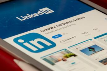 LinkedIn se consume mayoritariamente en horario laboral y los viernes como día preferido en España