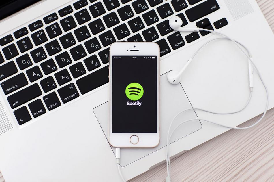 La Unión Europea investigará a Apple tras la denuncia de Spotify contra la competencia