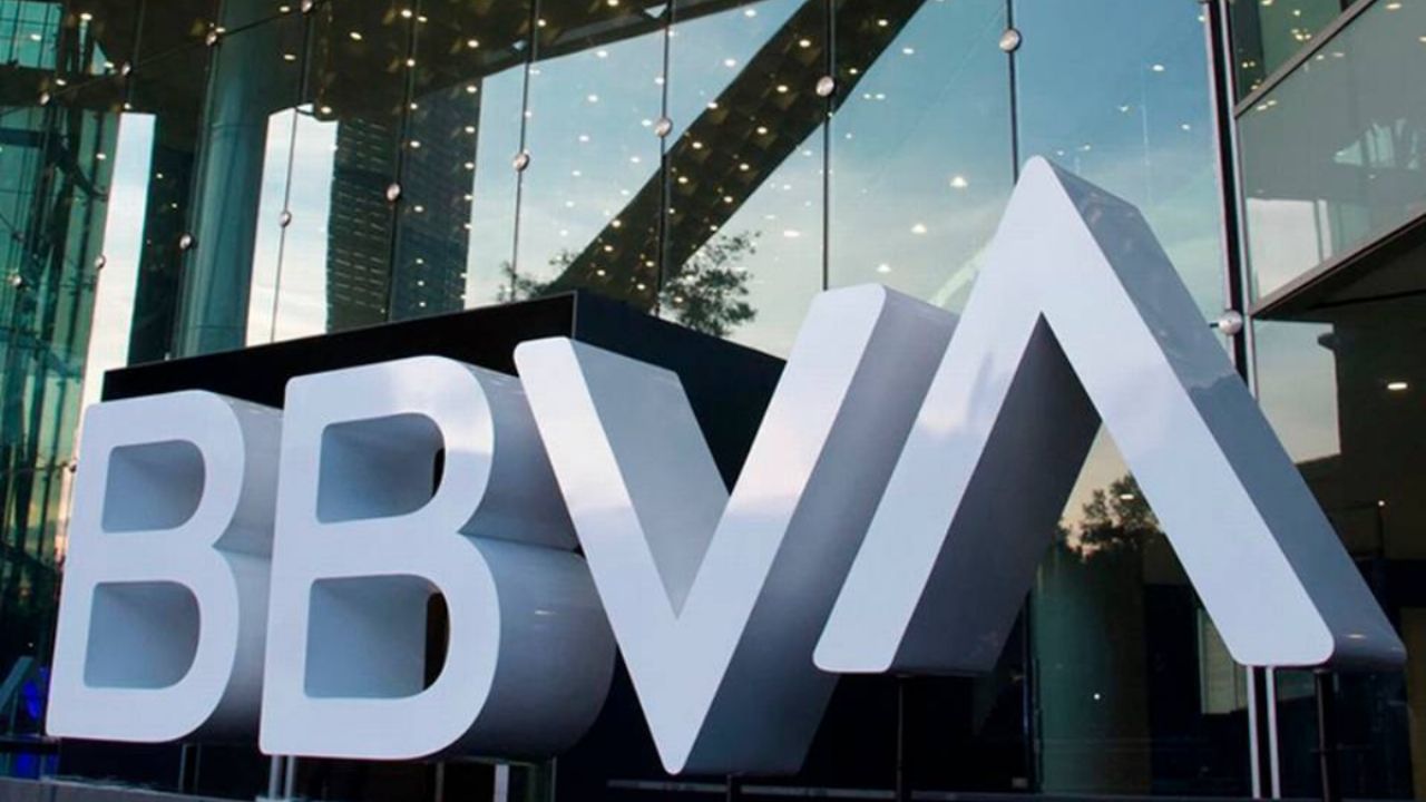 El banco BBVA experimentó una interrupción total de sus servicios en Internet