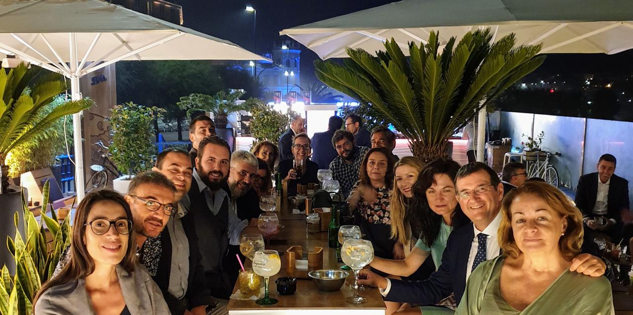 Un brindis por los grandes periodistas