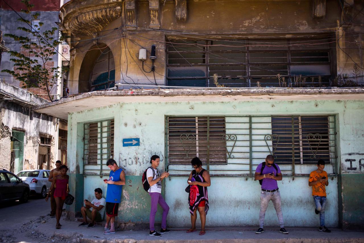 Cuba amplía el acceso a Internet a los hogares y negocios privados