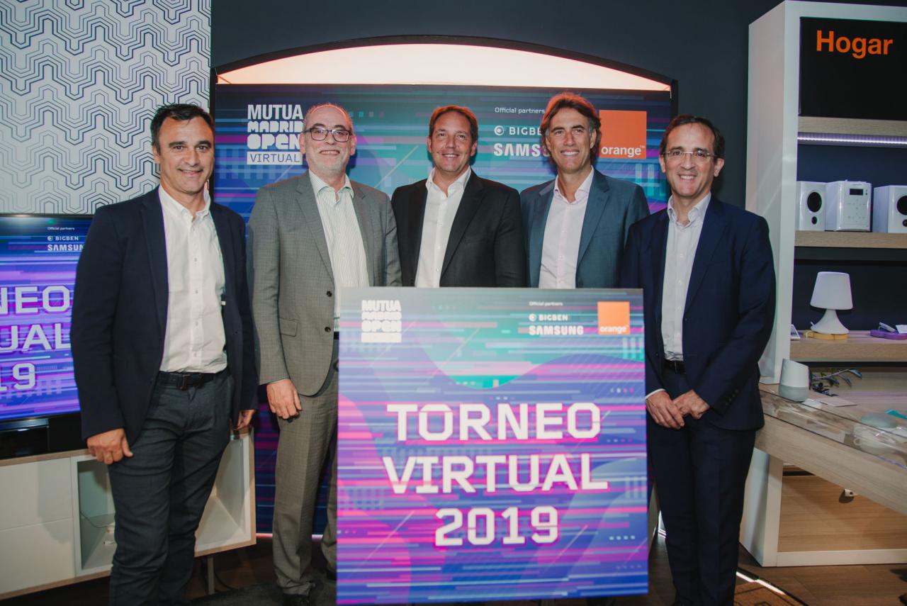 Alberto Berasategui, Director del MMOPEN Virtual; Carlos Rosales, CEO de Big Ben España; Laurent Paillassot, CEO de Orange España; Gerard Tsobanian, CEO del Mutua Madrid Open; y Samuel Muñoz, Director General de Marketing de Orange España.