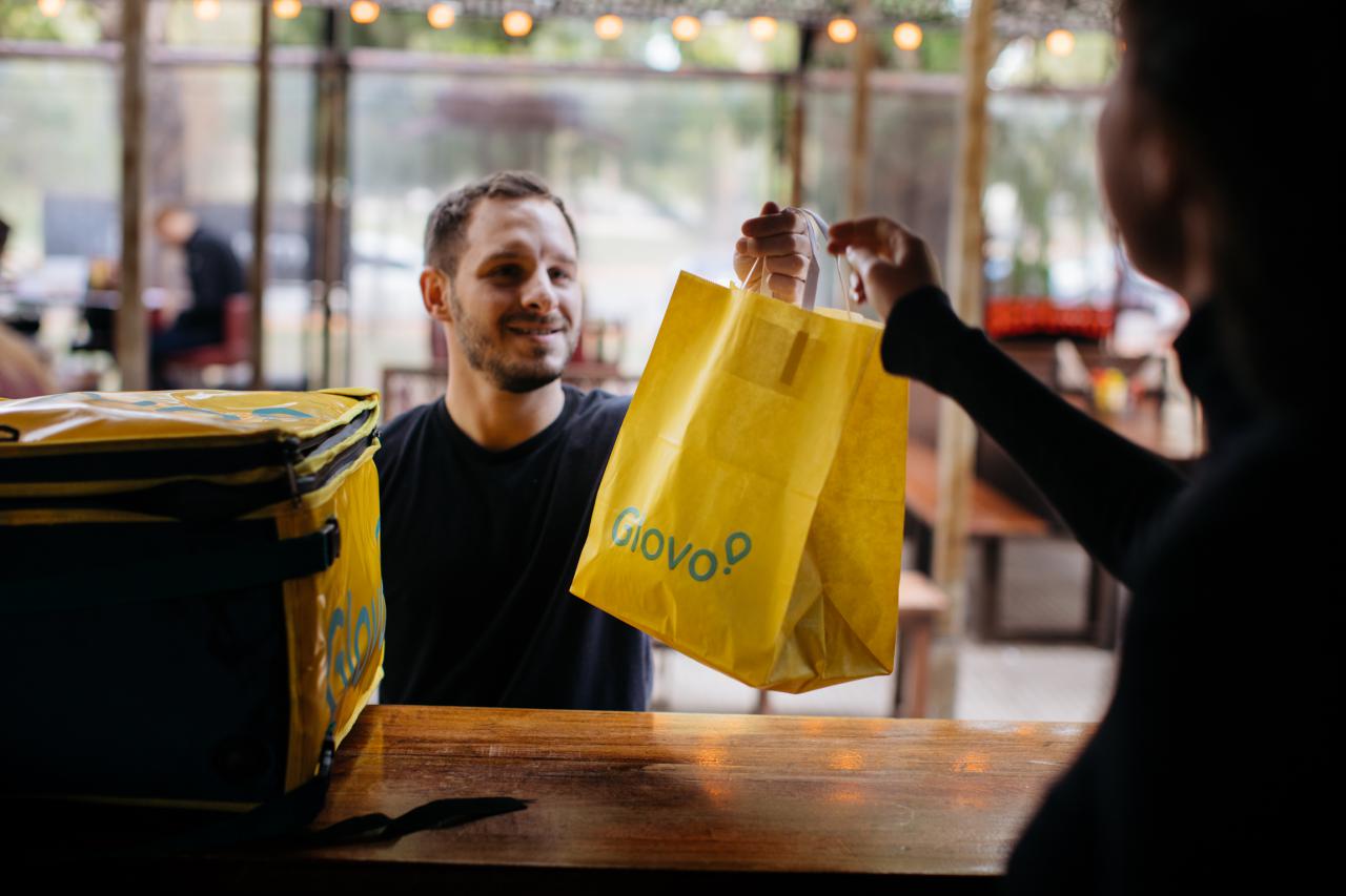 Delivery Hero pasa a ser el accionista mayoritario de Glovo