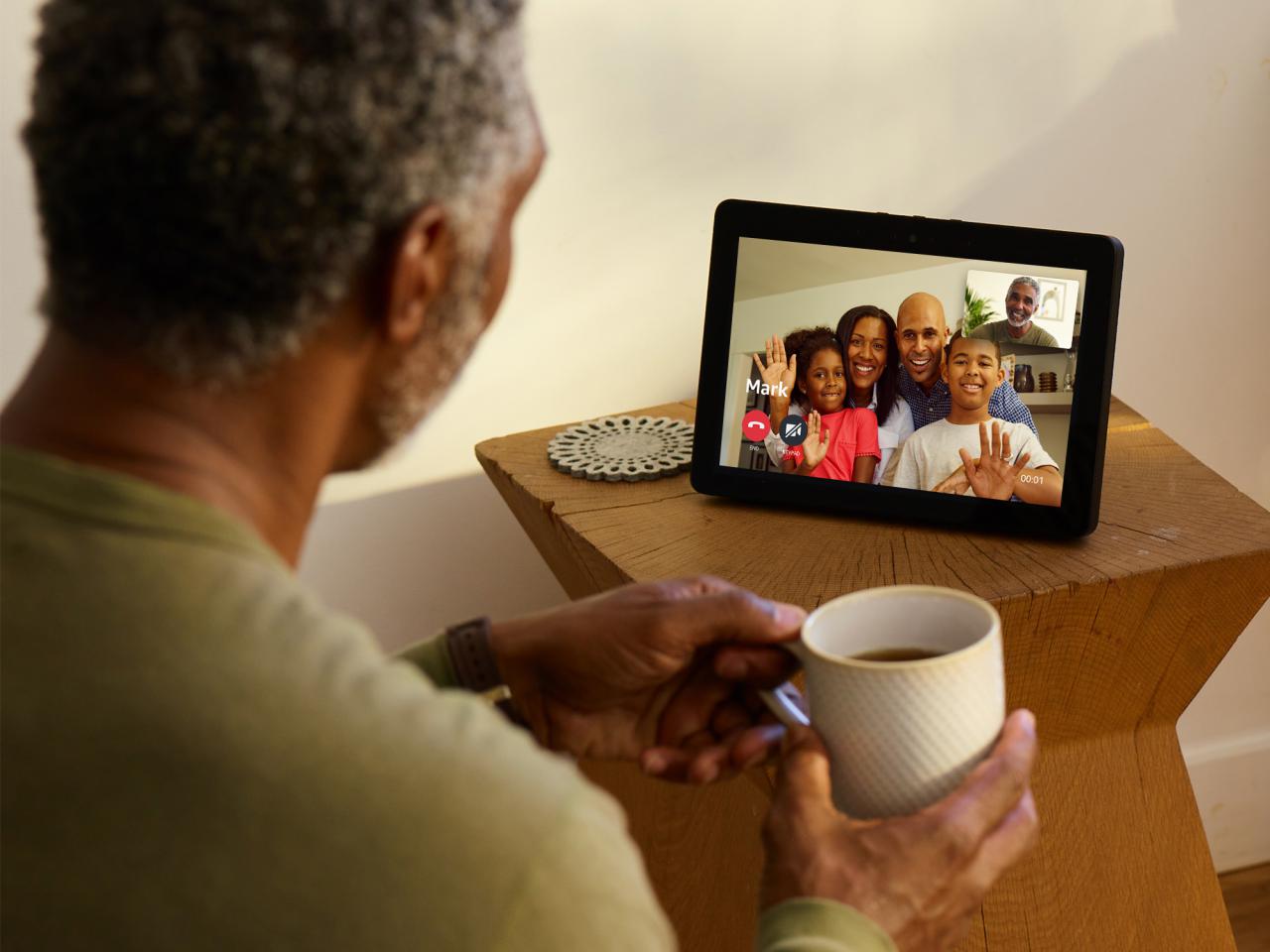 Amazon presenta en España el Echo Show