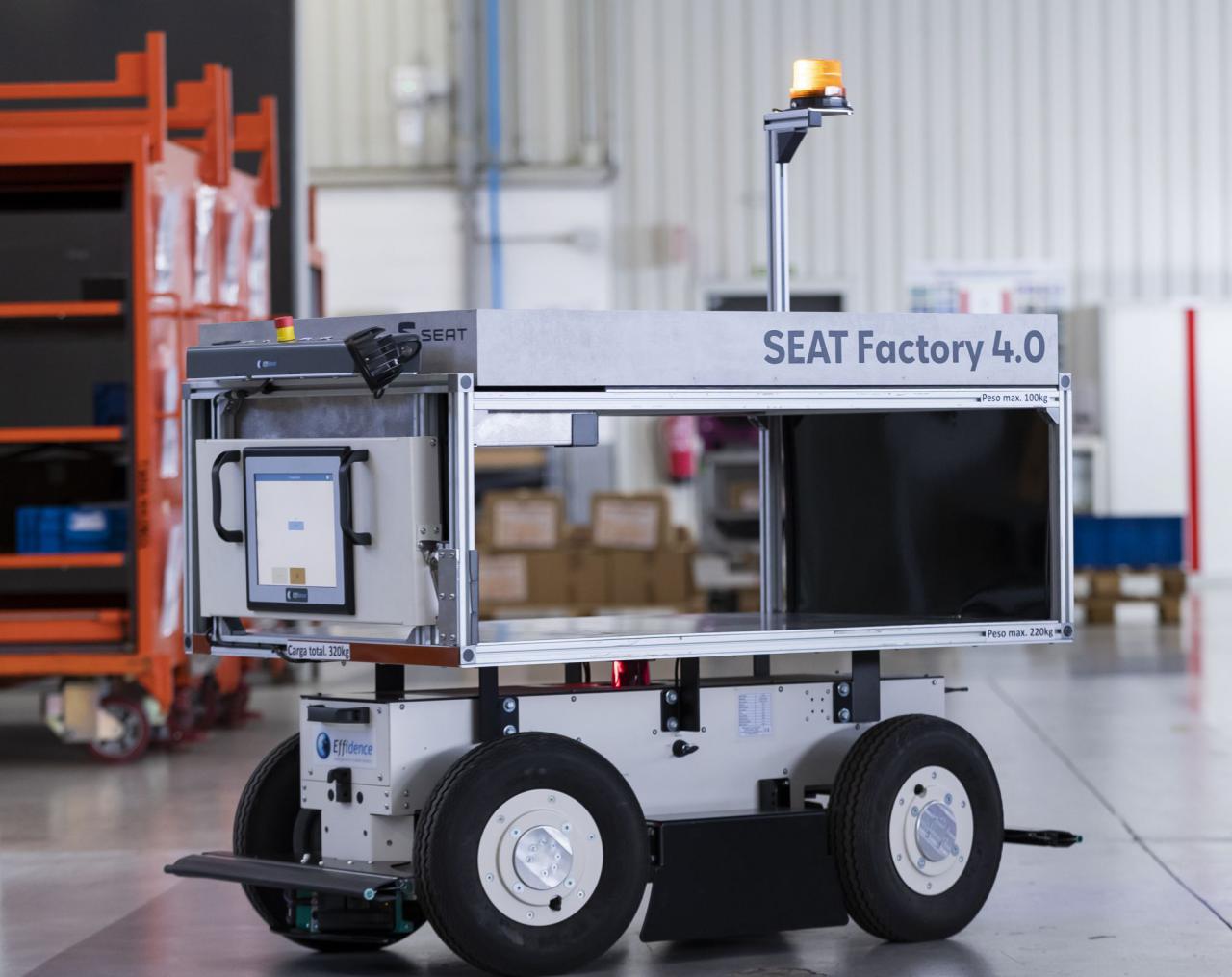 EffiBOT, el nuevo empleado de Seat en Martorell es un robot autónomo
