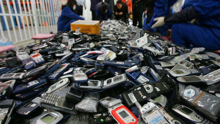 La OCDE alerta sobre el aumento en la falsificación de teléfonos móviles y videoconsolas