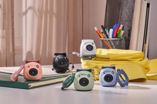 Descubre la cámara híbrida Instax SQ 20