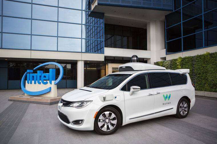 Waymo e Intel colaboran en el desarrollo de tecnologías para conducción autónoma