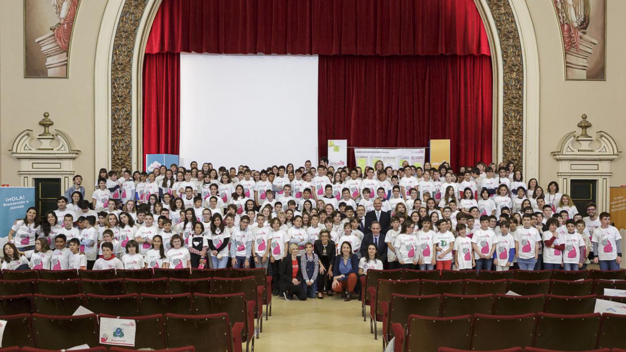 Alumnos de sexto de primaria lanzan propuestas para una tecnología social, sostenible e inclusiva