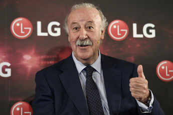 Vicente del Bosque apadrina la campaña de apoyo a La Roja de LG