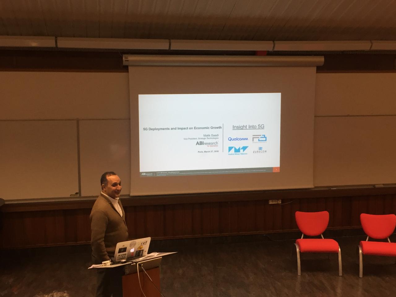 Malik Saadi, analista en ABI Research, en el evento de Qualcomm & France Brevets