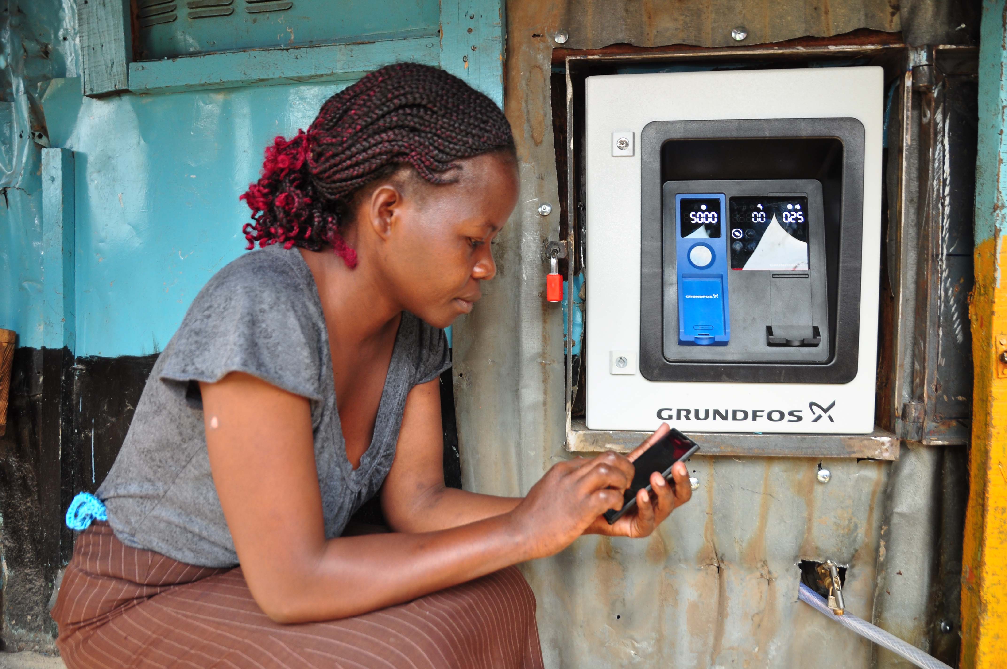 Ericsson y Grundfos posibilitan el suministro de agua potable mediante pago móvil