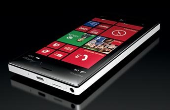 Nokia deja ver el nuevo Lumia metálico en un anuncio en EEUU